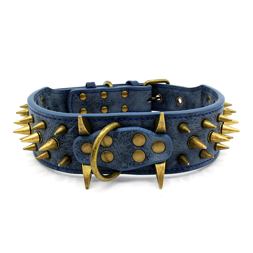 Collier clouté pour chiens – Style audacieux et robuste avec utilité renforcée